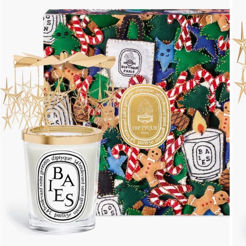 Diptyque Limited Edition
Carousel & Baies (Berries)
Classic Candle Set